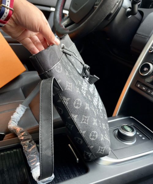 LC267 - Louis Vuitton Fashion Bag