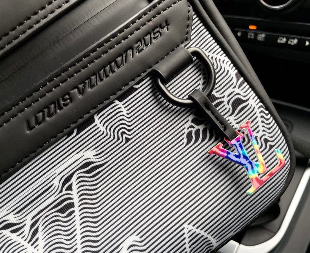 LC268 - Louis Vuitton Fashion Bag