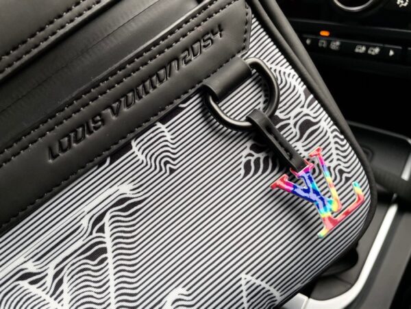 LC268 - Louis Vuitton Fashion Bag