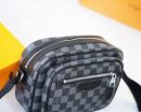 LC269 - Louis Vuitton Black Fashion Bag