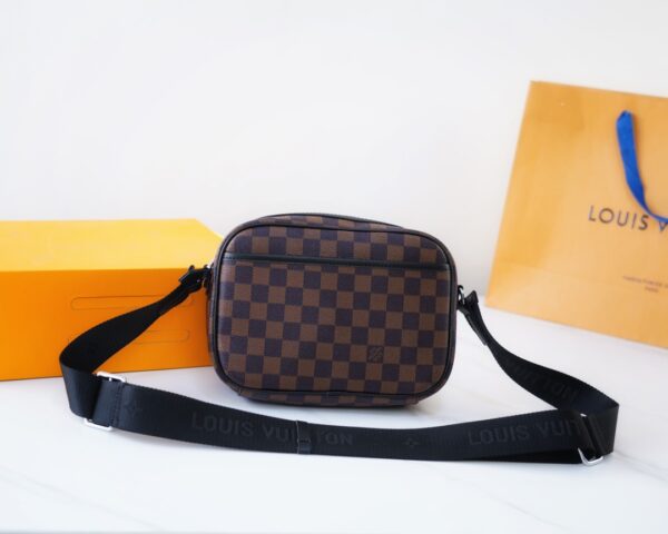 LC269 - Louis Vuitton Brown Fashion Bag