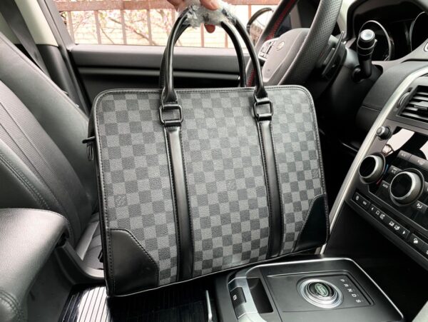 LC270 - Louis Vuitton Fashion Bag