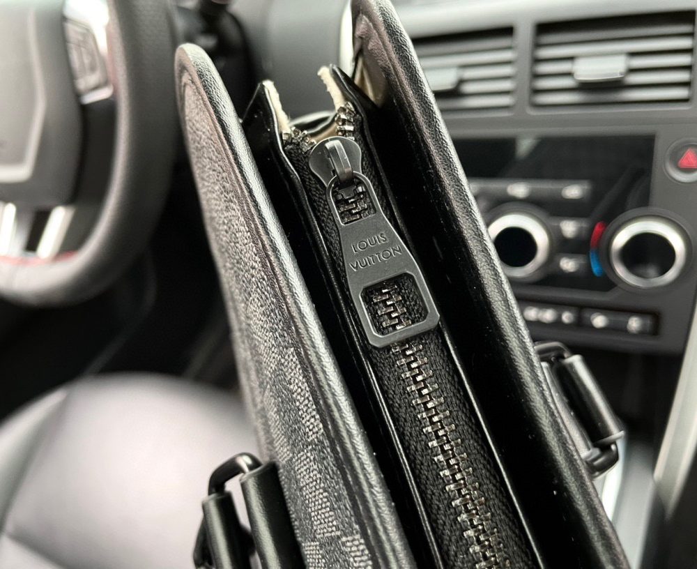 LC270 - Louis Vuitton Fashion Bag