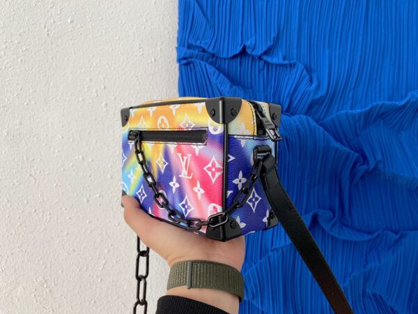 LC271 - Louis Vuitton Fashion Bag