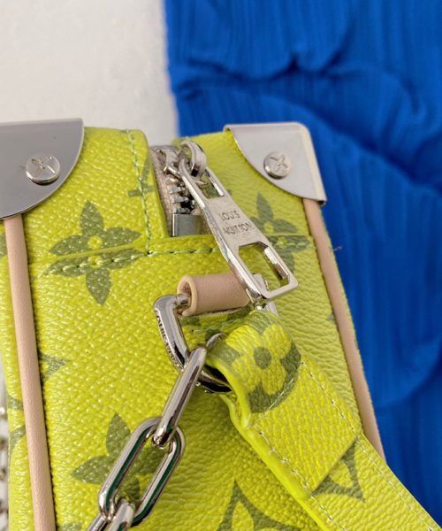 LC272 - Louis Vuitton Fashion Bag