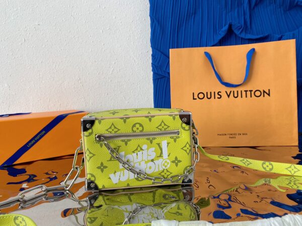 LC272 - Louis Vuitton Fashion Bag