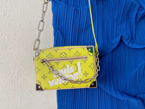 LC272 - Louis Vuitton Fashion Bag