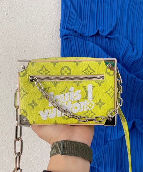 LC272 - Louis Vuitton Fashion Bag