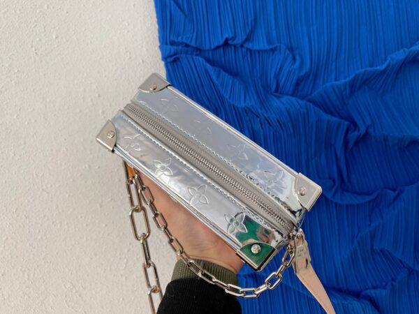 LC273 - Louis Vuitton Fashion Bag