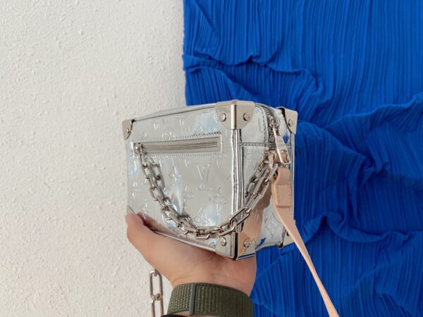 LC273 - Louis Vuitton Fashion Bag