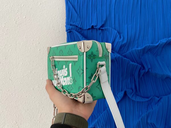 LC274 - Louis Vuitton Fashion Bag