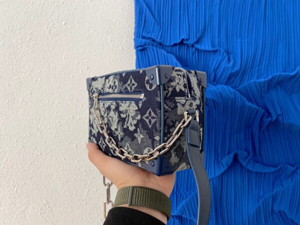 LC275 - Louis Vuitton Fashion Bag