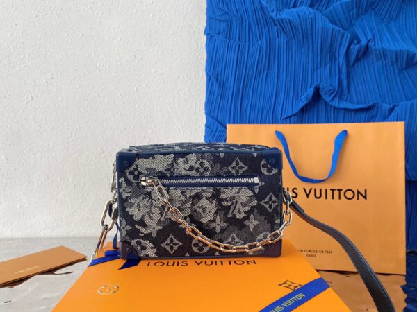 LC275 - Louis Vuitton Fashion Bag