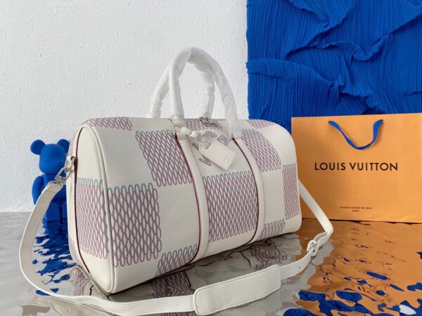 LC276 - Louis Vuitton Fashion Bag