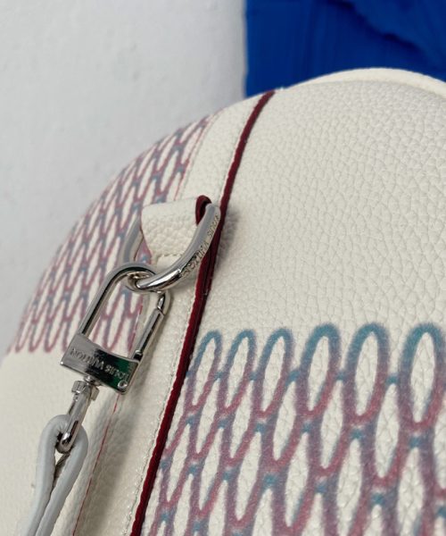 LC276 - Louis Vuitton Fashion Bag