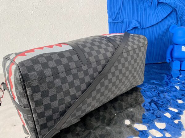 LC277 - Louis Vuitton Black Fashion Bag