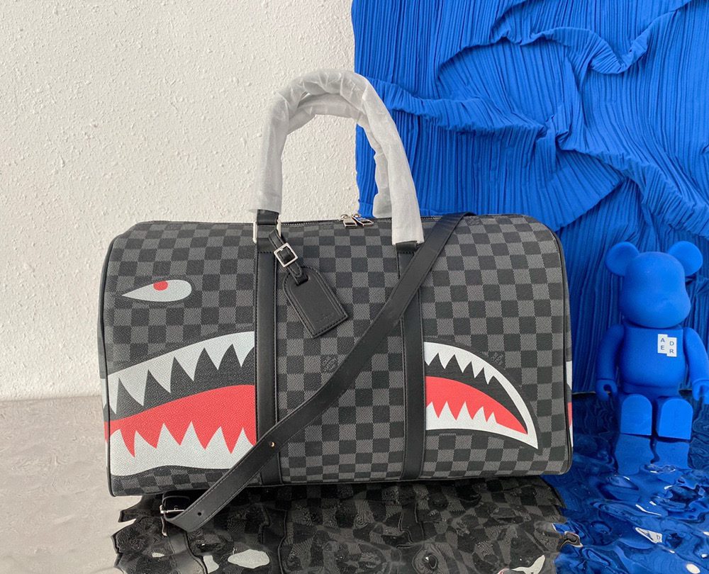 LC277 - Louis Vuitton Black Fashion Bag