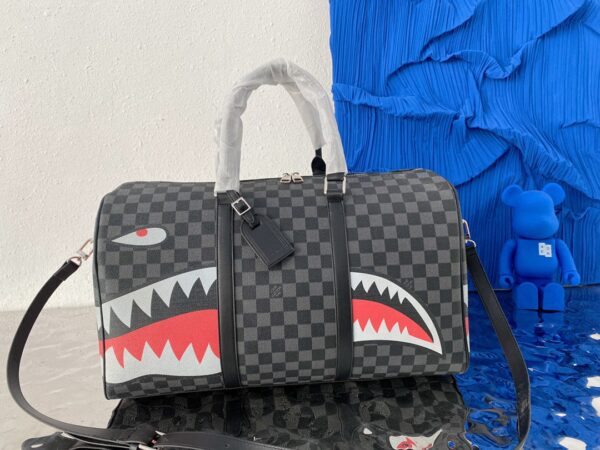 LC277 - Louis Vuitton Black Fashion Bag