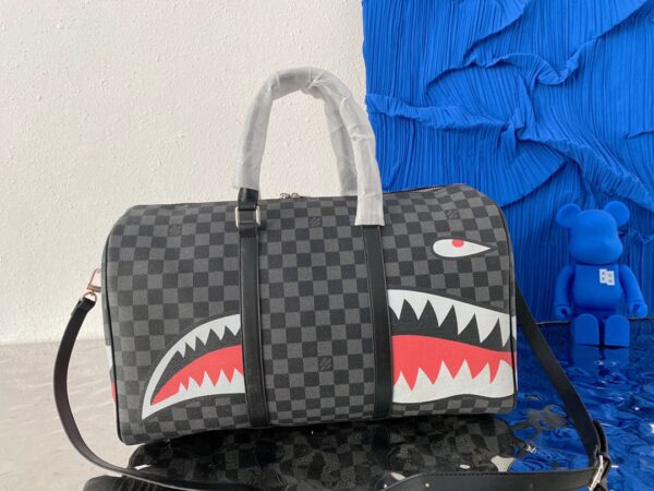 LC277 - Louis Vuitton Black Fashion Bag