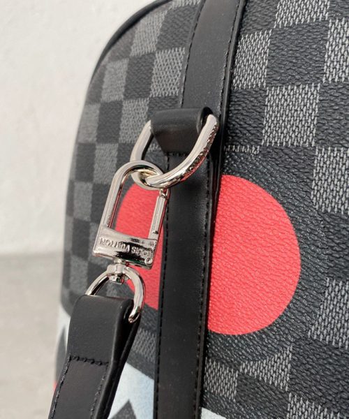LC277 - Louis Vuitton Black Fashion Bag