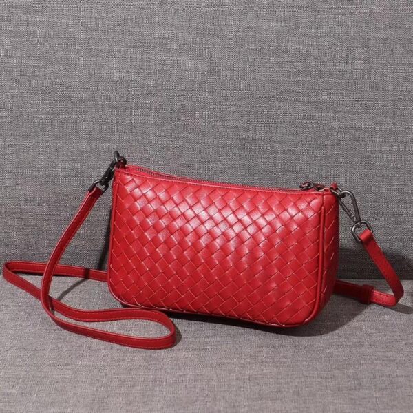 LC28 - WOMEN'S FASHION BAG.