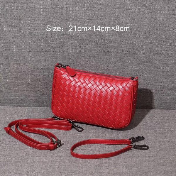 LC28 - WOMEN'S FASHION BAG.