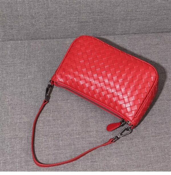LC28 - WOMEN'S FASHION BAG.
