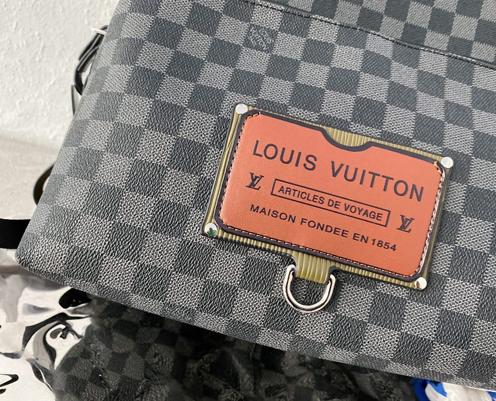 LC284 - Louis Vuitton Fashion Bag