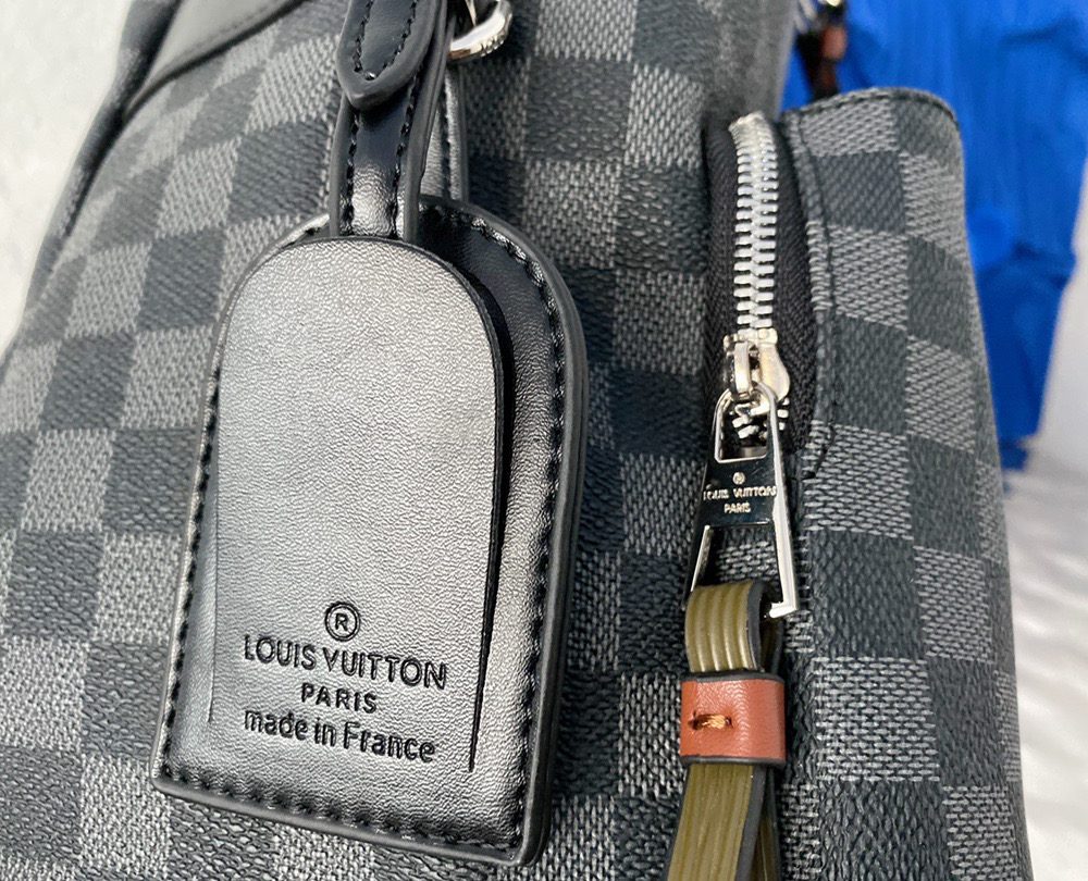 LC284 - Louis Vuitton Fashion Bag