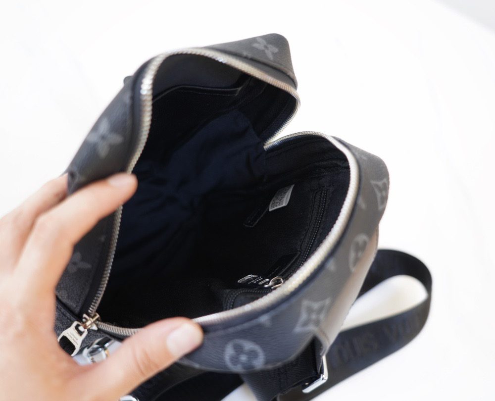 LC287 - Louis Vuitton Black Fashion Bag