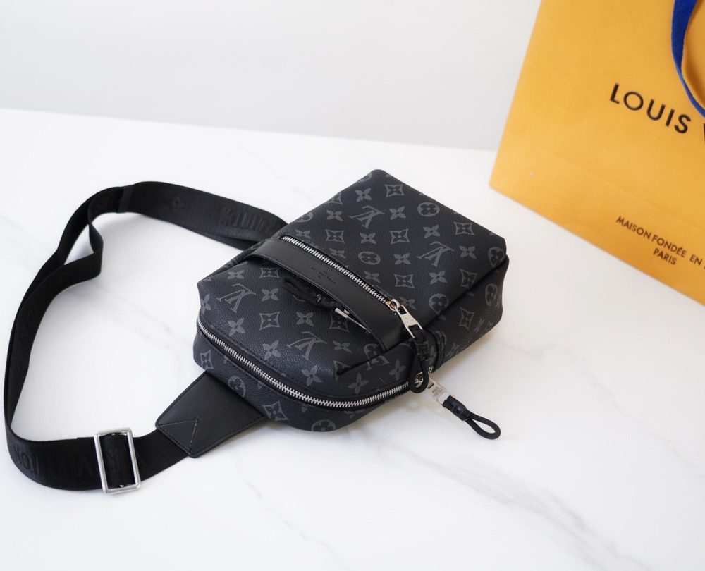 LC287 - Louis Vuitton Black Fashion Bag