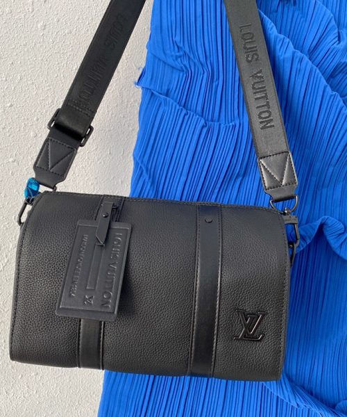 LC291 - Louis Vuitton Black Fashion Bag