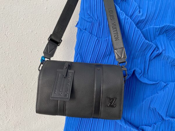 LC291 - Louis Vuitton Black Fashion Bag