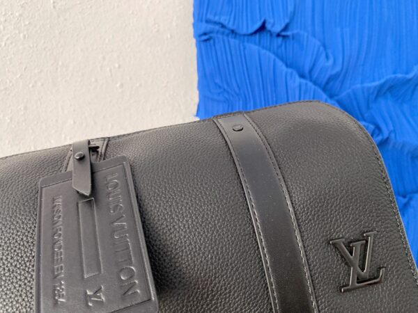 LC291 - Louis Vuitton Black Fashion Bag