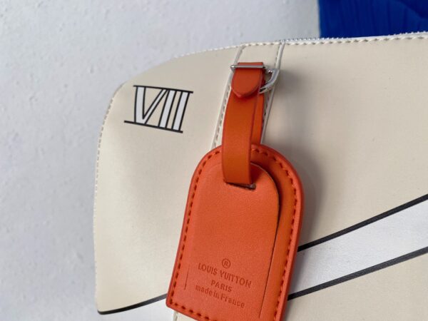 LC291 - Louis Vuitton White Fashion Bag