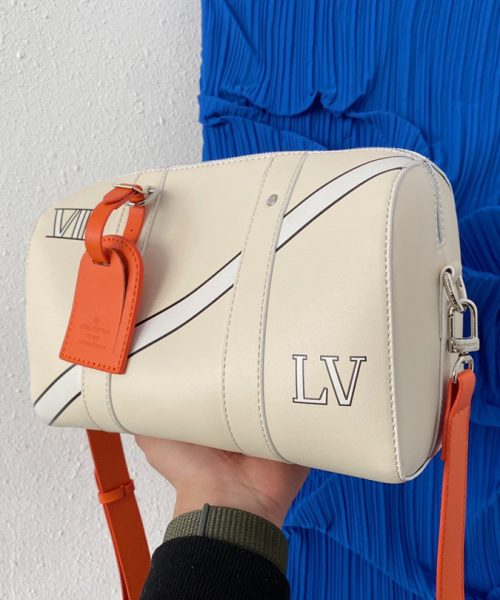 LC291 - Louis Vuitton White Fashion Bag