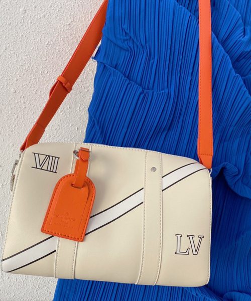 LC291 - Louis Vuitton White Fashion Bag