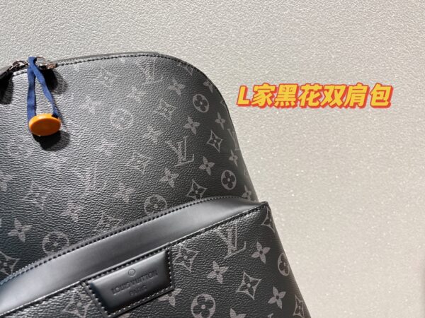 LC292 - Louis Vuitton Women's Fashion Bag
