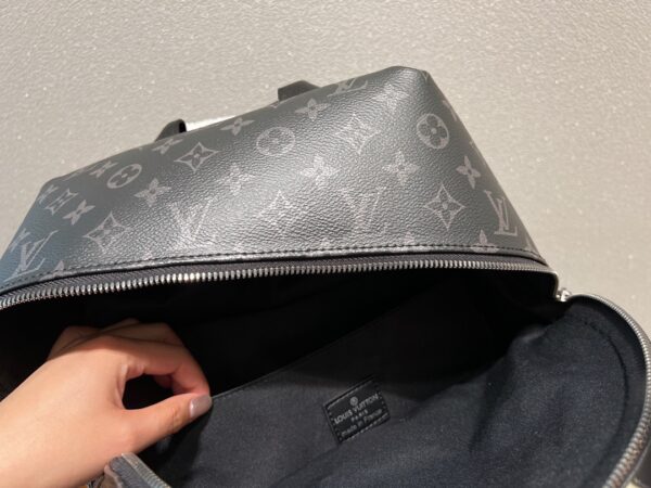 LC292 - Louis Vuitton Women's Fashion Bag