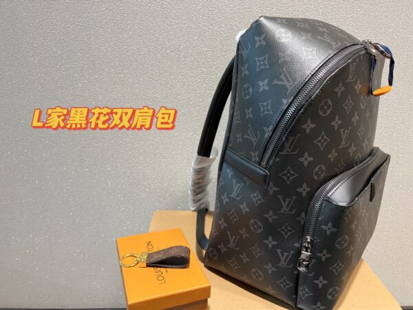 LC292 - Louis Vuitton Women's Fashion Bag