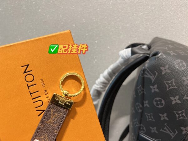 LC292 - Louis Vuitton Women's Fashion Bag