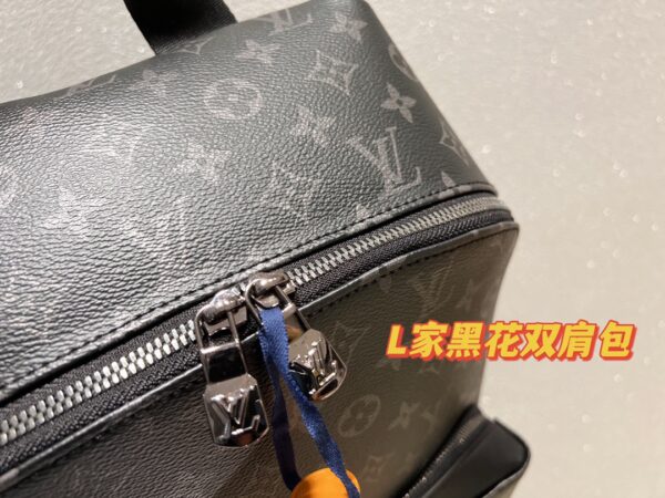 LC292 - Louis Vuitton Women's Fashion Bag
