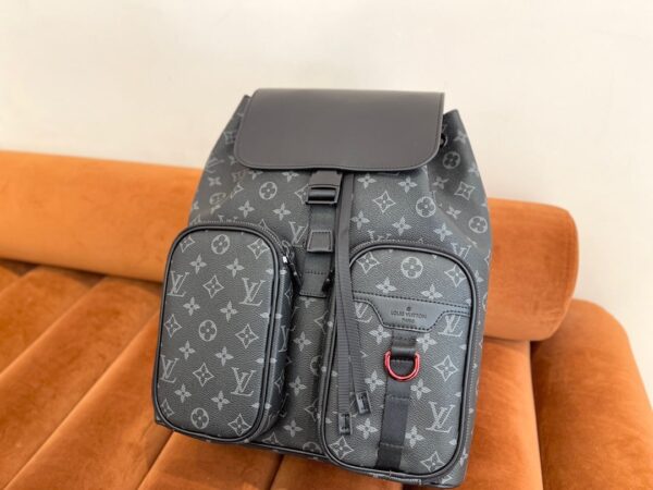 LC294 - Louis Vuitton Black Women's Fashion Bag
