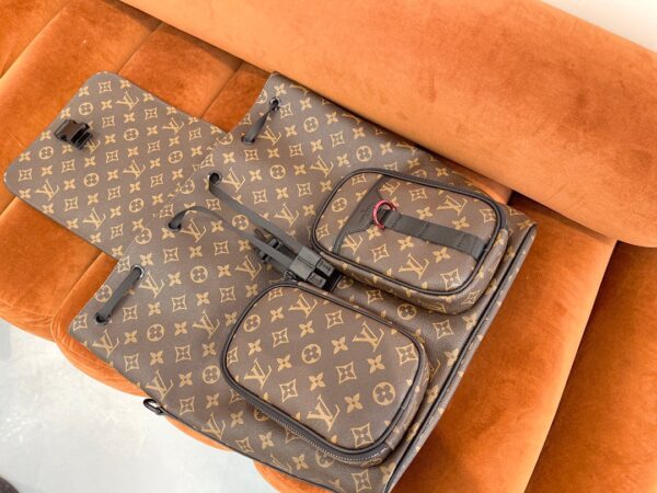 LC294 - Louis Vuitton Brown Women's Fashion Bag
