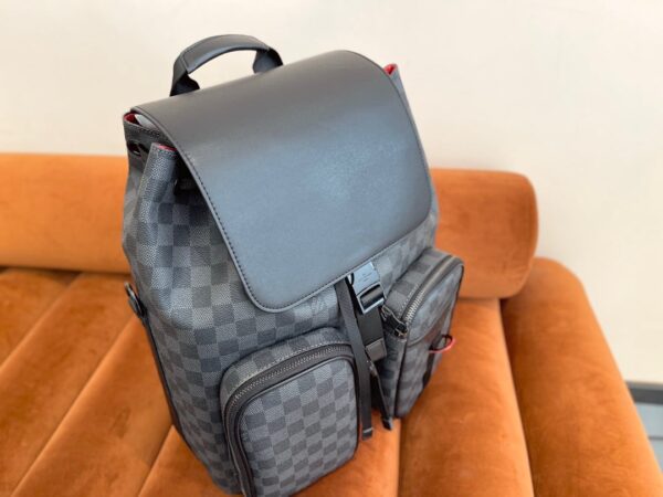 LC295 - Louis Vuitton Women's Fashion Bag