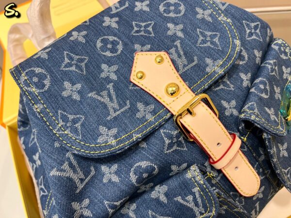 LC299 - Louis Vuitton Women's Fashion Bag