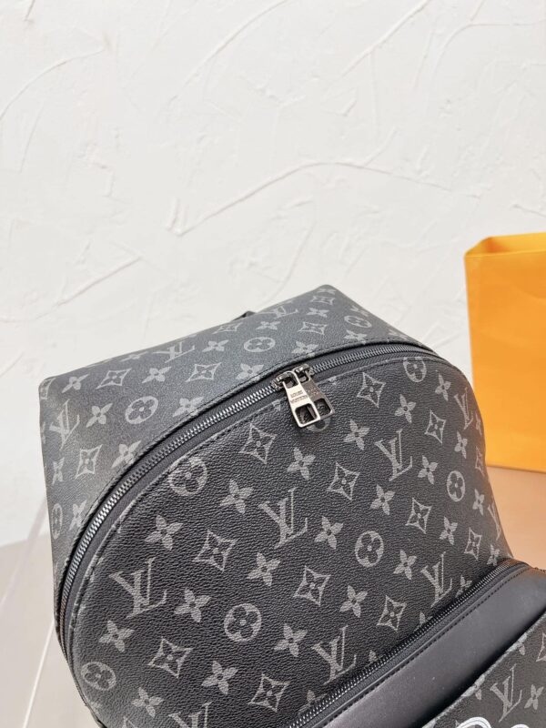 LC301 - Louis Vuitton Women's Fashion Bag