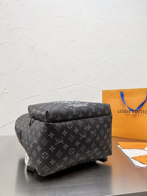 LC301 - Louis Vuitton Women's Fashion Bag