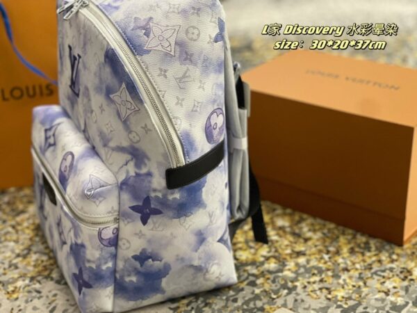 LC303 - Louis Vuitton Women's Fashion Bag
