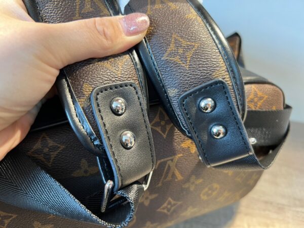 LC304 - Louis Vuitton Women's Fashion Bag